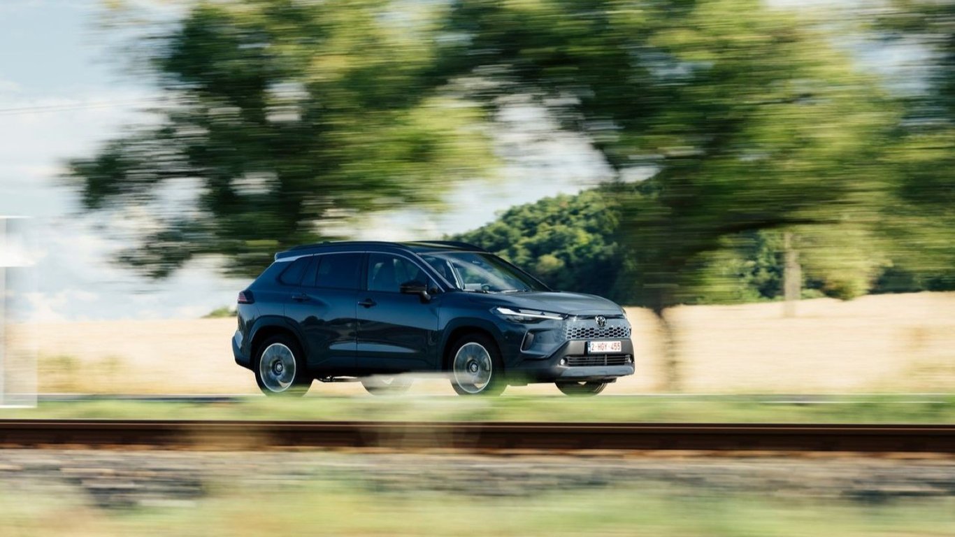 Toyota Corolla Cross Hybrid з технічними деталями та стратегією електрифікації