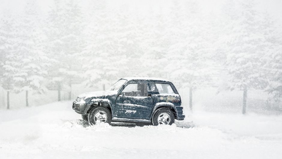 Toyota відкликає тисячі плагін-гібридних RAV4 через проблему з програмним забезпеченням