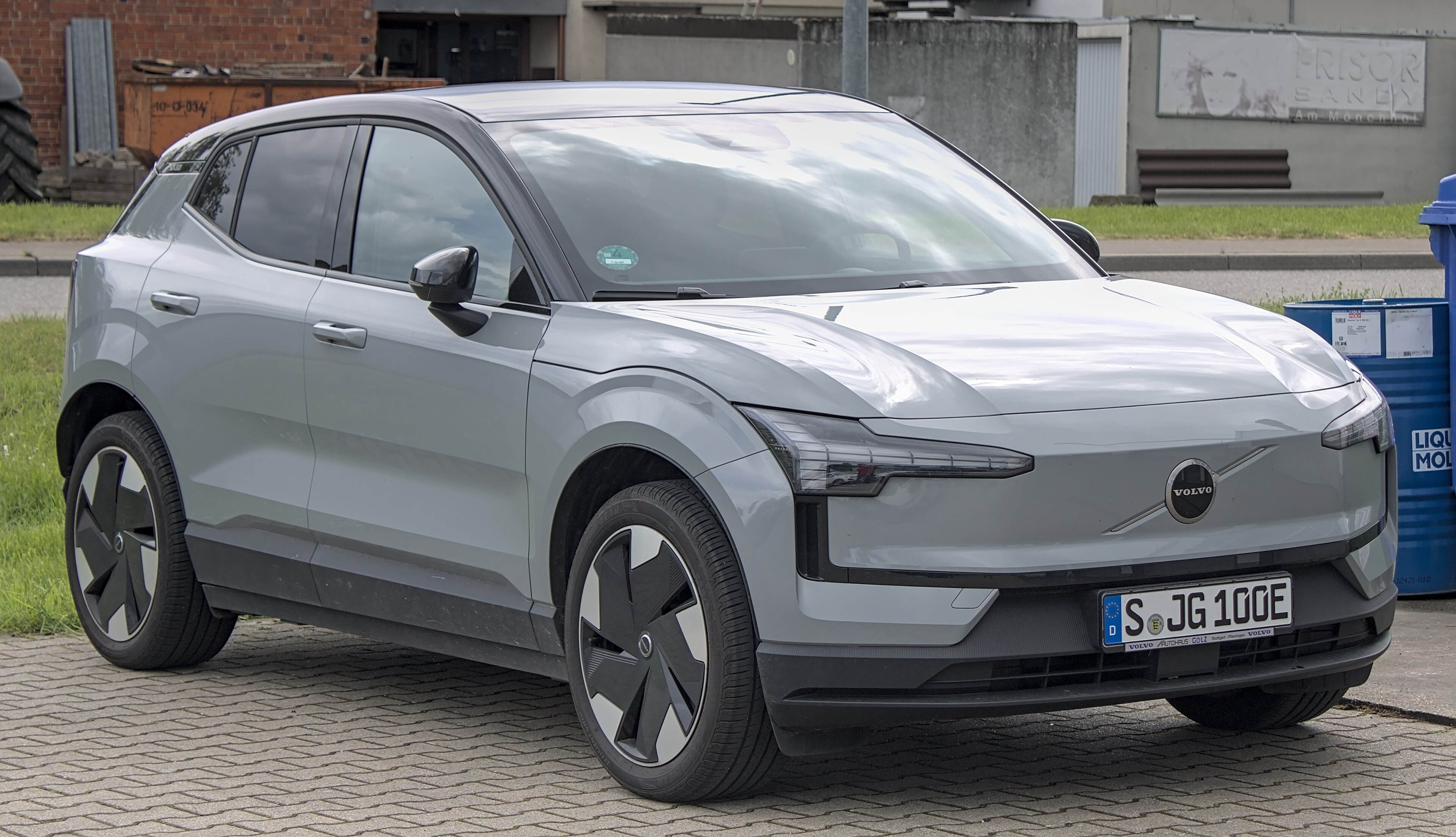 Представлений найменший у гамі кросовер Volvo EX30