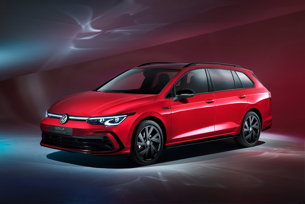 VW показав універсал Golf відразу у двох варіантах